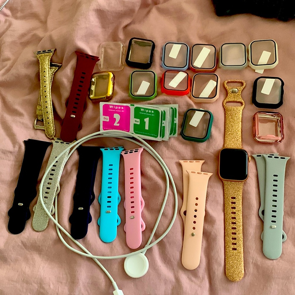 Rose gold Apple Watch series 6 40mm with accessories